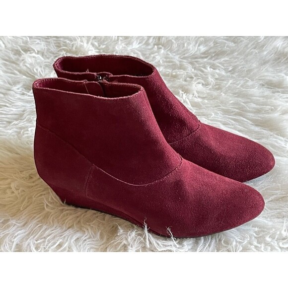 BC Born in California Size 6 Say Cheese Burgundy Wedge Booties - Picture 8 of 12